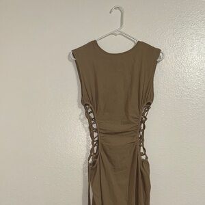 Elegant Brown Sleeveless Dress
